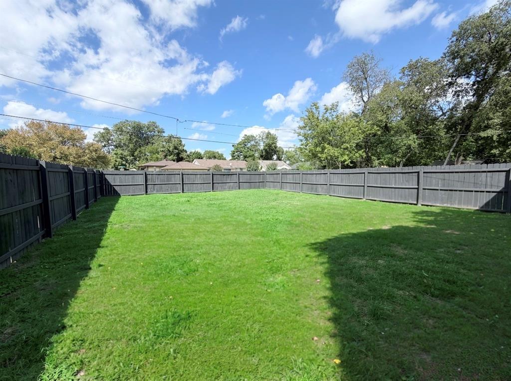 3301 Garden Lane, Dallas, TX 75215