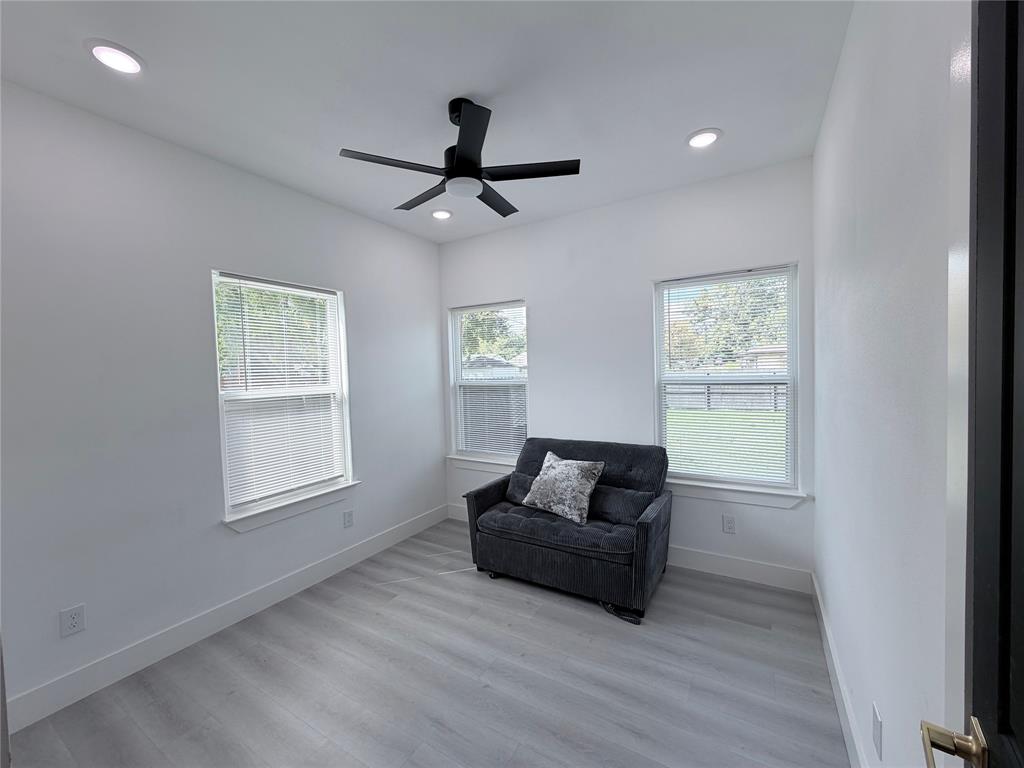 3301 Garden Lane, Dallas, TX 75215