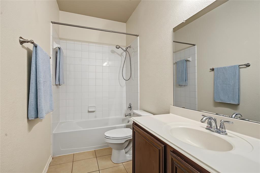 9704 Mulligan Drive, McKinney, TX 75072