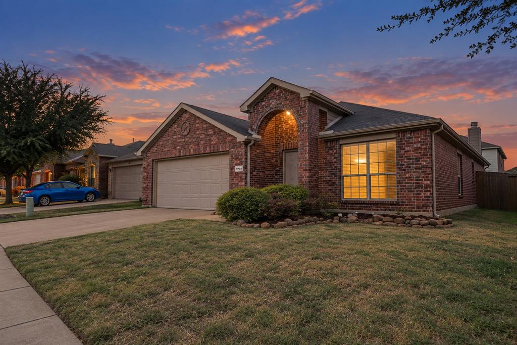 9704 Mulligan Drive, McKinney, TX 75072