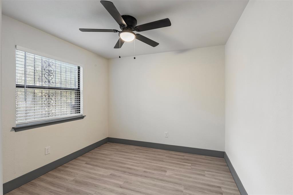 1615 Presidio Avenue, Dallas, TX 75216