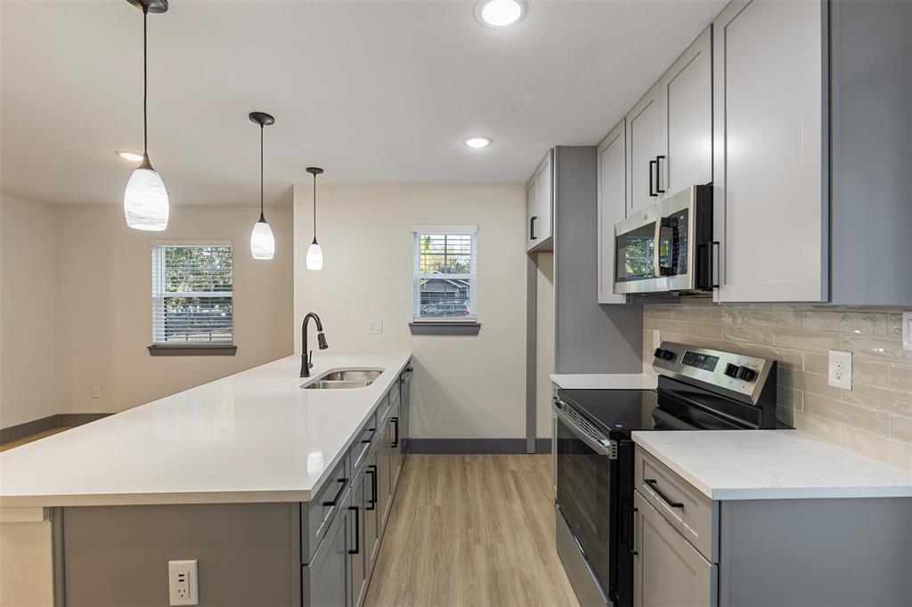 1615 Presidio Avenue, Dallas, TX 75216