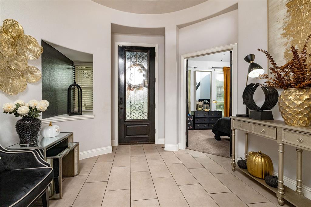 1020 Longbow Drive, Godley, TX 76044