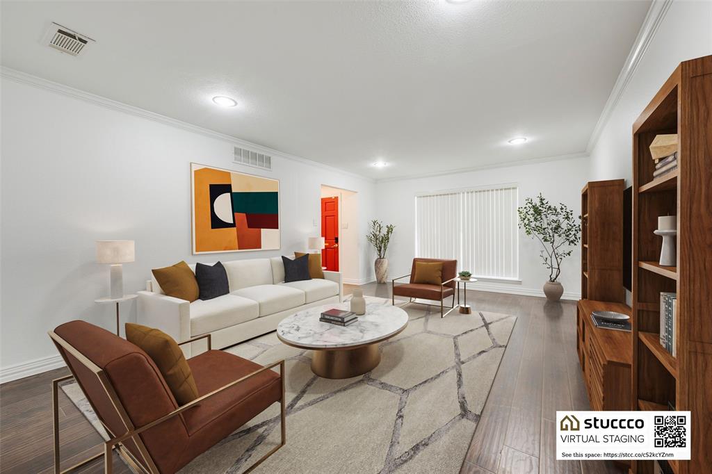 Huge Living Areas, virtually staged