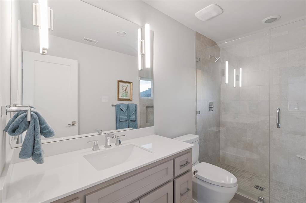 Secondary bath on third floor