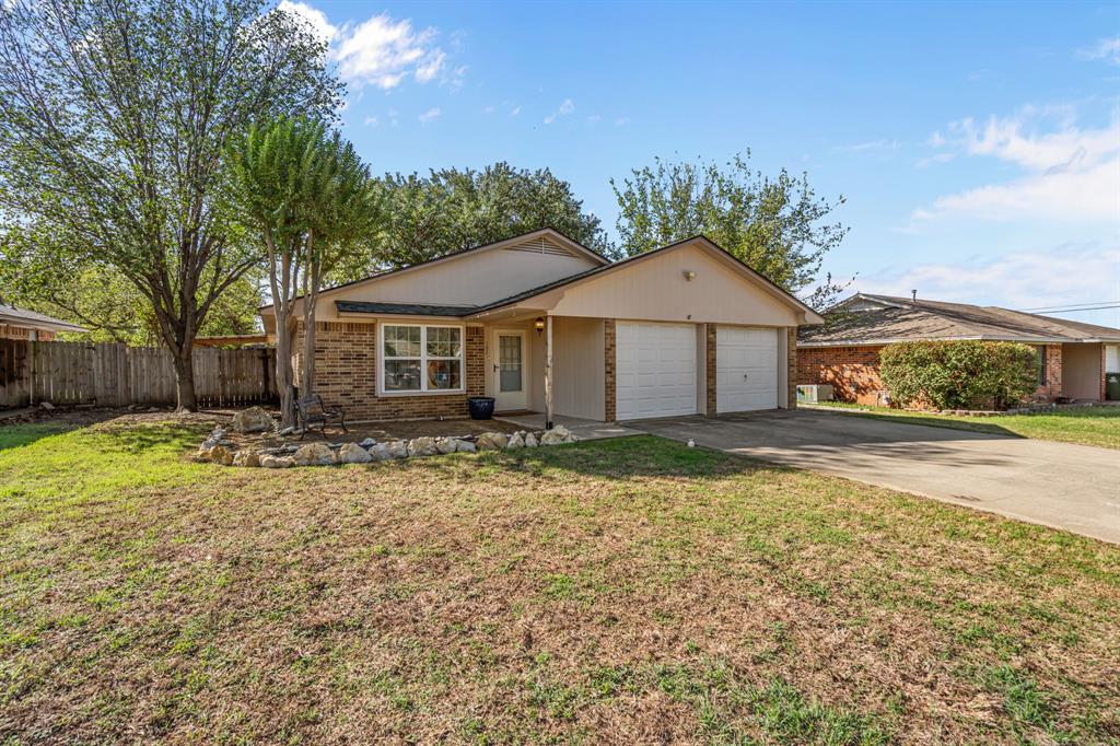 102 Allen Drive, Sanger, TX 76266