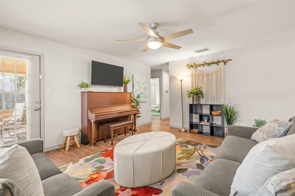102 Allen Drive, Sanger, TX 76266