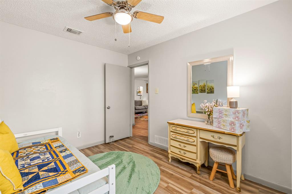 102 Allen Drive, Sanger, TX 76266