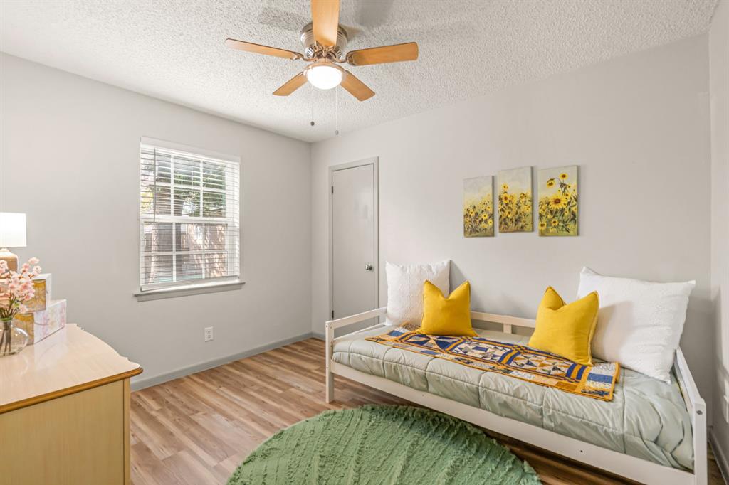 102 Allen Drive, Sanger, TX 76266