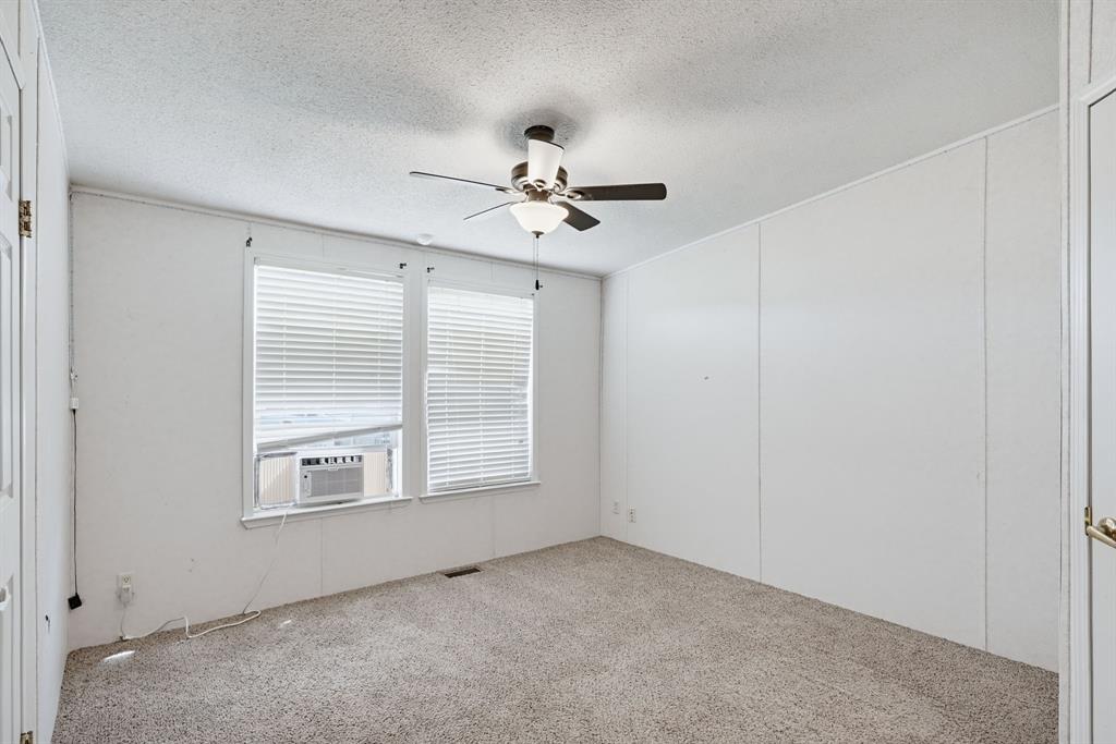 9413 Alabama Street, Joshua, TX 76058
