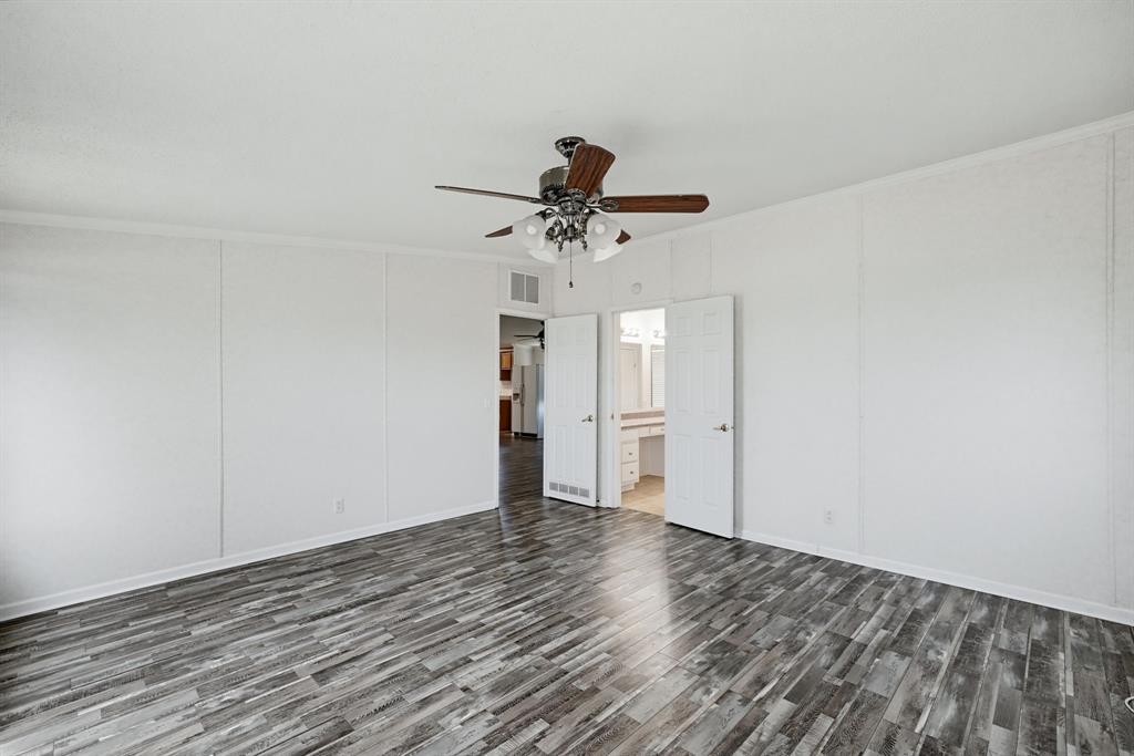 9413 Alabama Street, Joshua, TX 76058