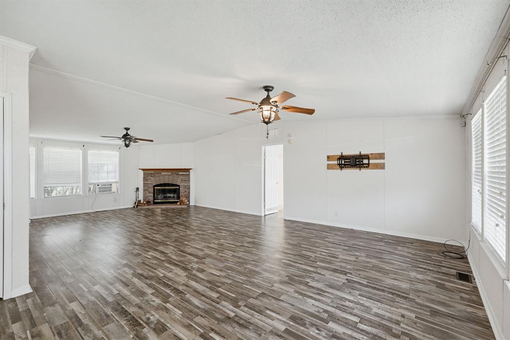 9413 Alabama Street, Joshua, TX 76058