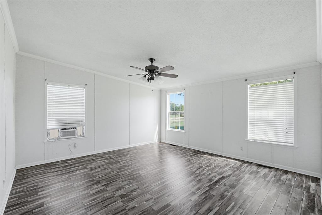 9413 Alabama Street, Joshua, TX 76058
