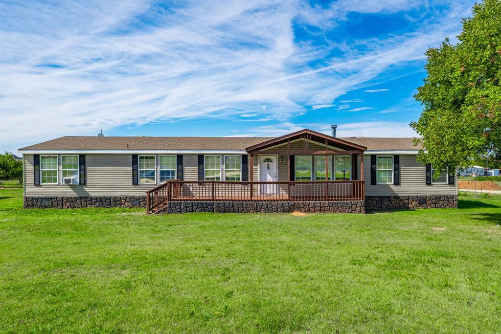 9413 Alabama Street, Joshua, TX 76058