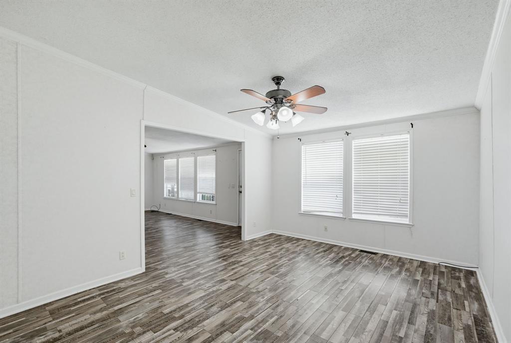 9413 Alabama Street, Joshua, TX 76058
