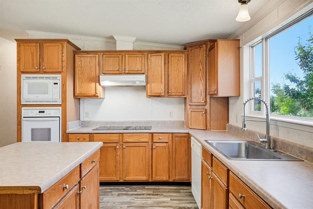 9413 Alabama Street, Joshua, TX 76058