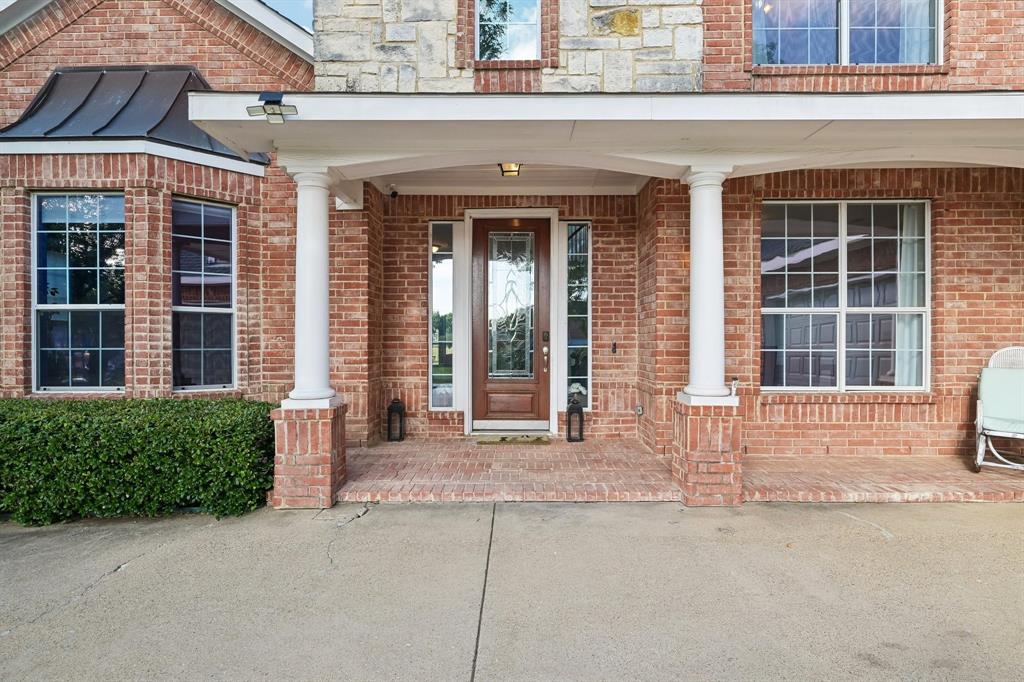 10005 Fairway Vista Drive, Rowlett, TX 75089