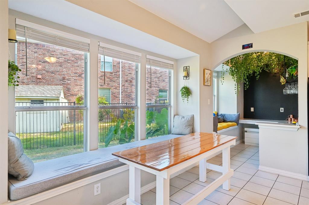 Eat-In Kitchen Space