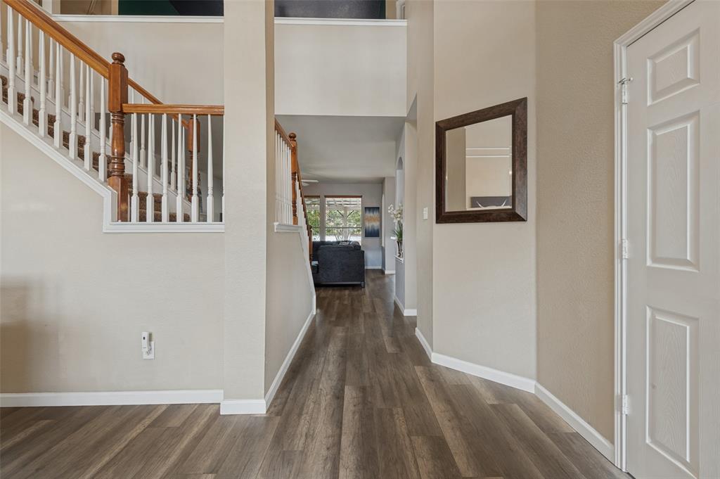 7929 Stansfield Drive, Fort Worth, TX 76137