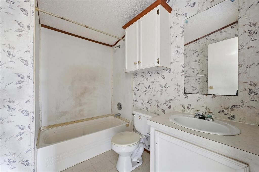 154 Hillside Drive, Troy, TX 76579