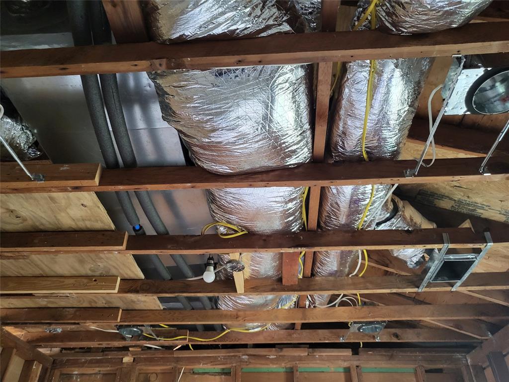 Celling show HVAC Celling show HVAC