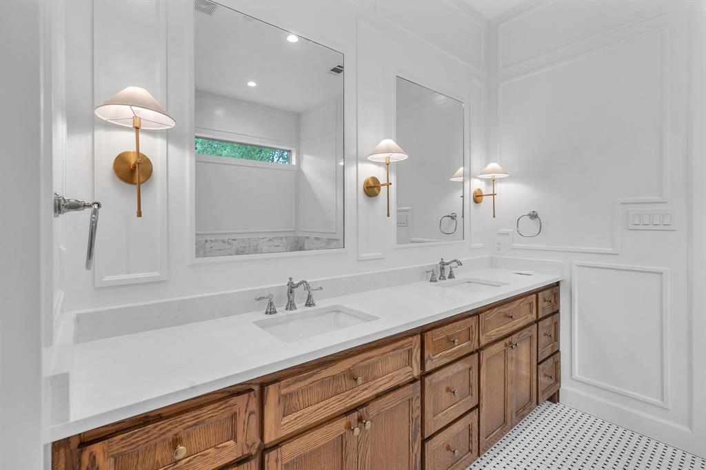 Primary with dual sinks