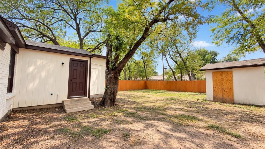10527 Cayuga Drive, Dallas, TX 75228