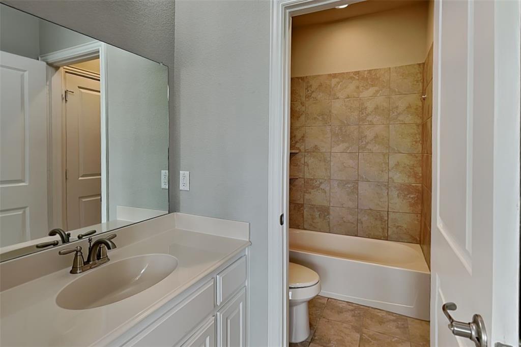 7801 Avondale Drive, McKinney, TX 75070