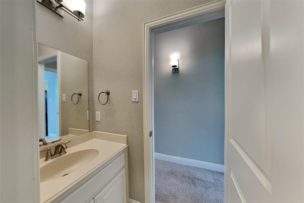 7801 Avondale Drive, McKinney, TX 75070