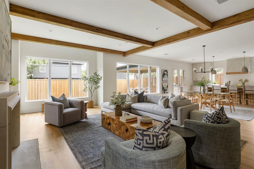 7158 Dalewood Lane, Dallas, TX 75214