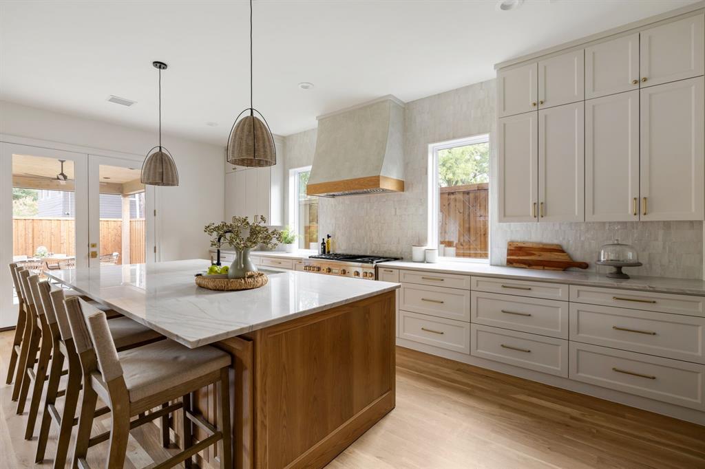 7158 Dalewood Lane, Dallas, TX 75214