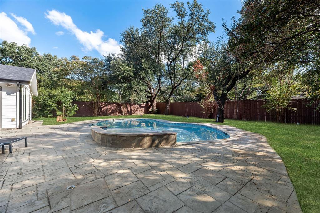 7326 Spring Valley Road, Dallas, TX 75254