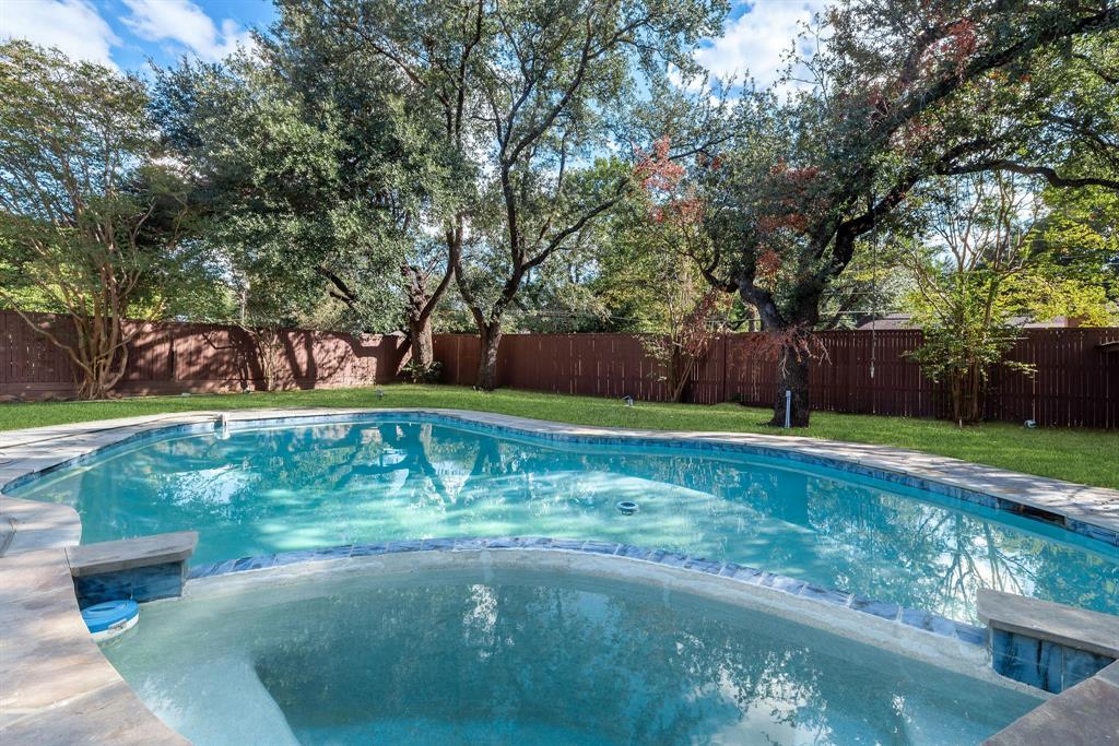 7326 Spring Valley Road, Dallas, TX 75254