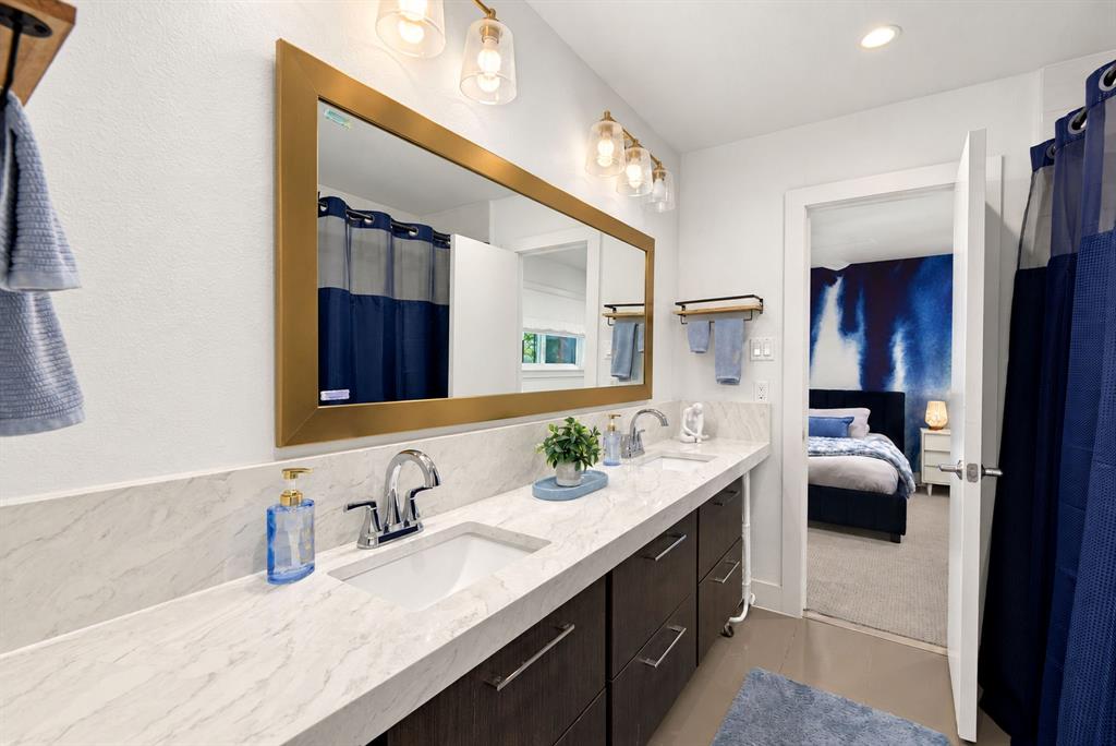 7326 Spring Valley Road, Dallas, TX 75254