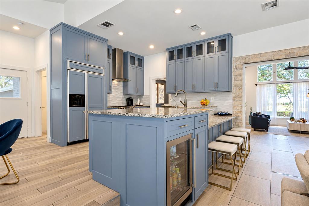 7326 Spring Valley Road, Dallas, TX 75254
