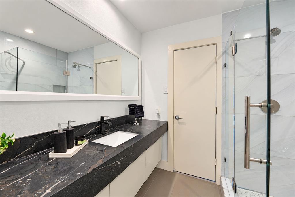 7326 Spring Valley Road, Dallas, TX 75254