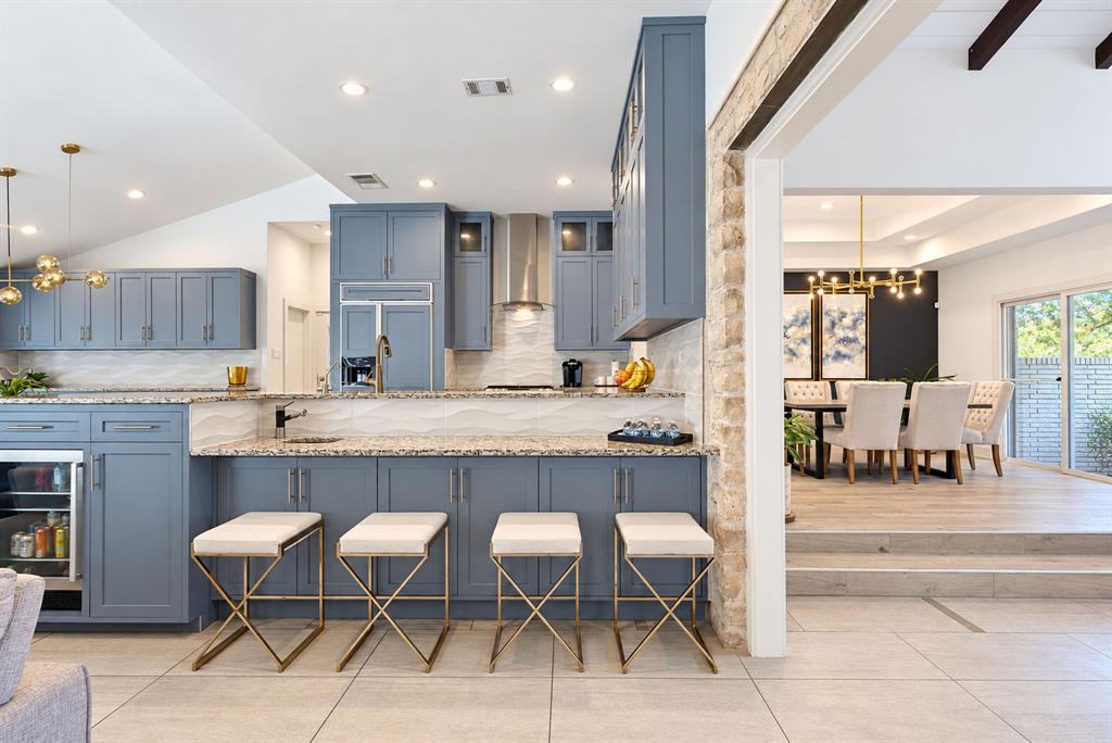 7326 Spring Valley Road, Dallas, TX 75254