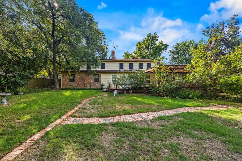 1513 Francis Street, Carrollton, TX 75006