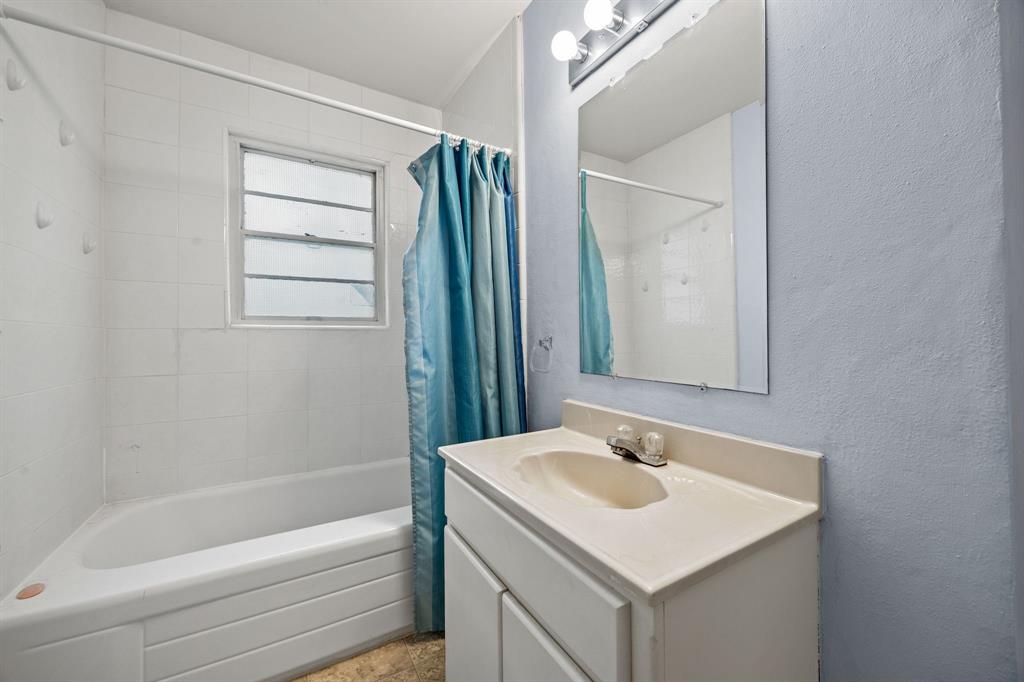 1513 Francis Street, Carrollton, TX 75006