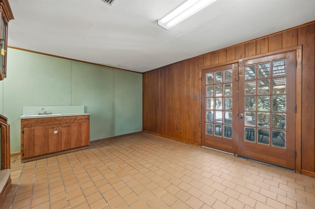 1513 Francis Street, Carrollton, TX 75006