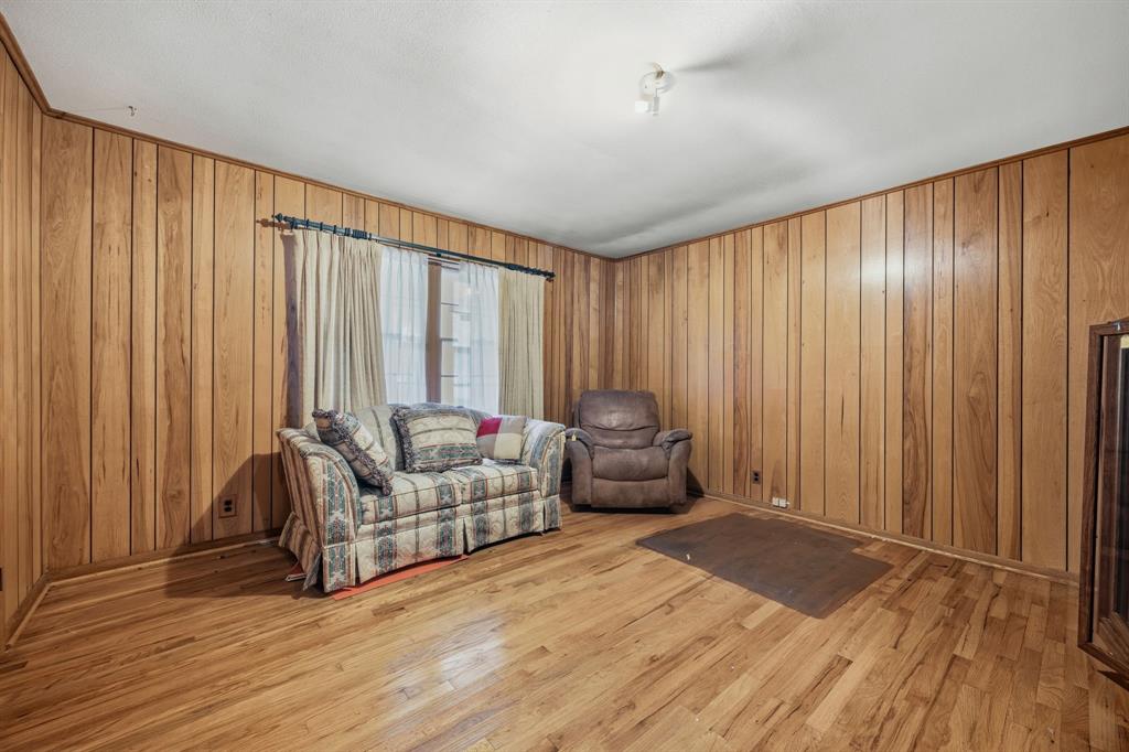 1513 Francis Street, Carrollton, TX 75006