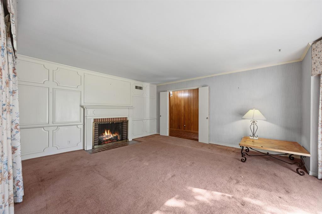 1513 Francis Street, Carrollton, TX 75006