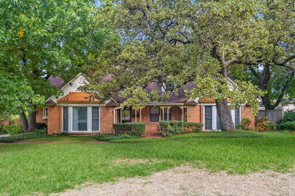 1513 Francis Street, Carrollton, TX 75006