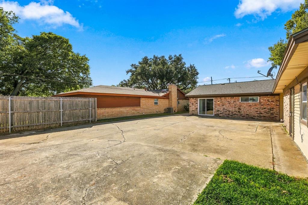 1110 Tipton Road, Irving, TX 75060