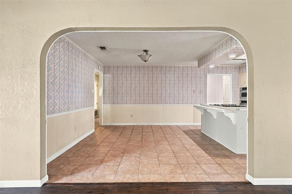 741 S 1st Street, Hewitt, TX 76643