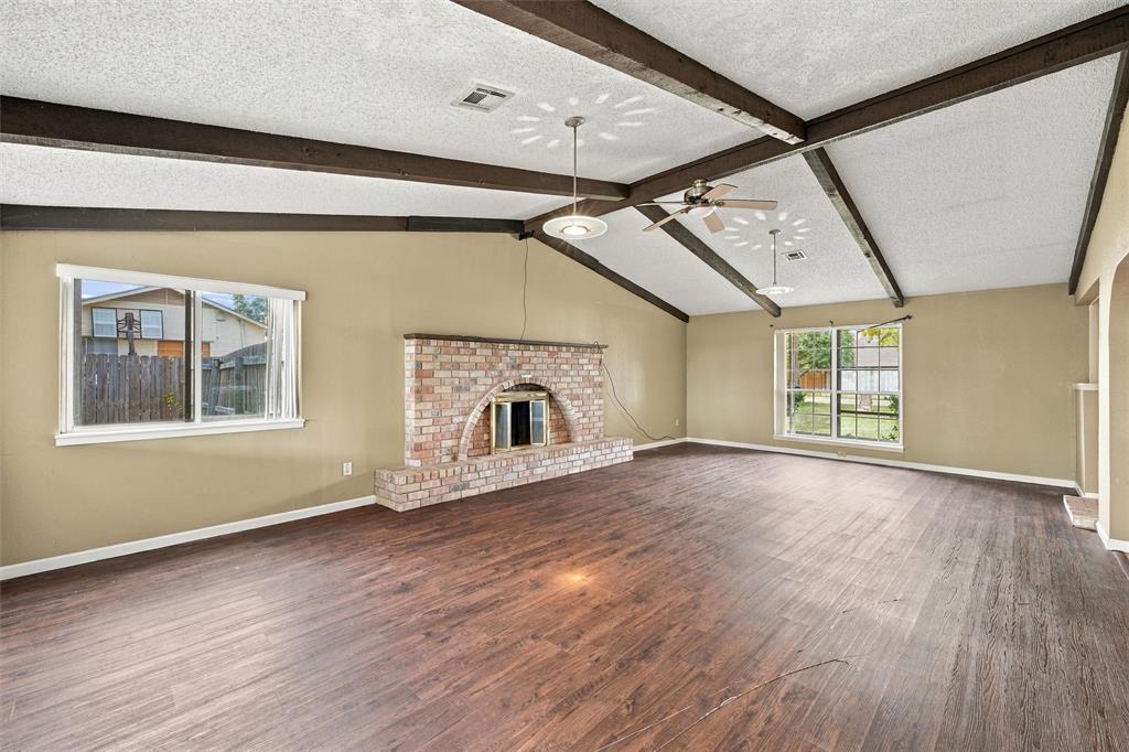 741 S 1st Street, Hewitt, TX 76643