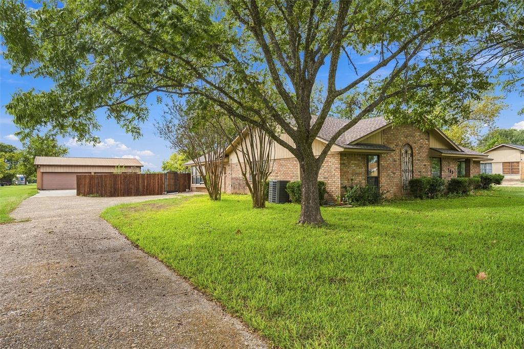 741 S 1st Street, Hewitt, TX 76643