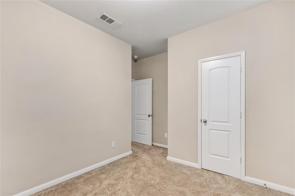 1401 Park Trails Boulevard, Princeton, TX 75407