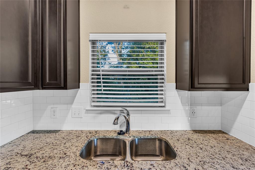 1401 Park Trails Boulevard, Princeton, TX 75407