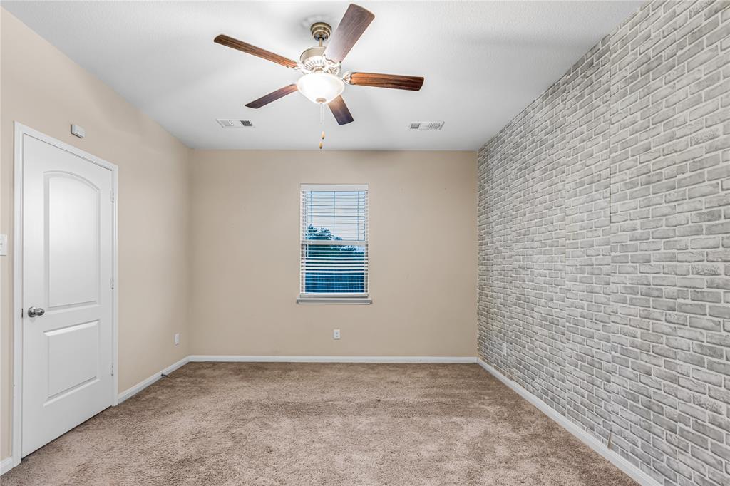 1401 Park Trails Boulevard, Princeton, TX 75407